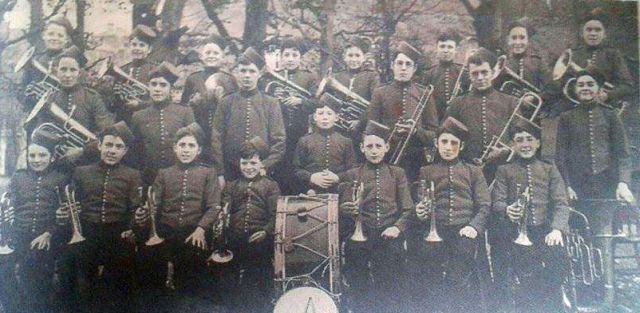 navan boys band 1945